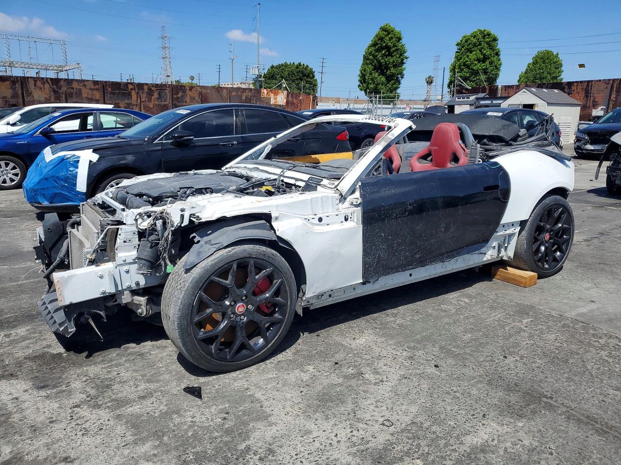 2016 Jaguar F-Type, VIN SAJWB6FC2G8K27874 — Front end