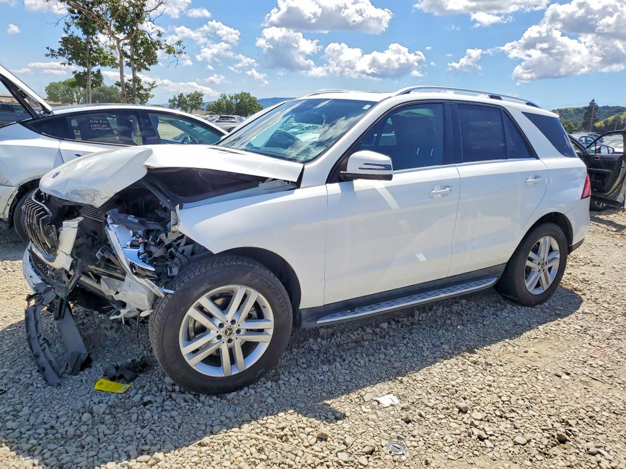 2018 Mercedes-Benz GLE 350, VIN 4JGDA5JB5JB116355 — Front end