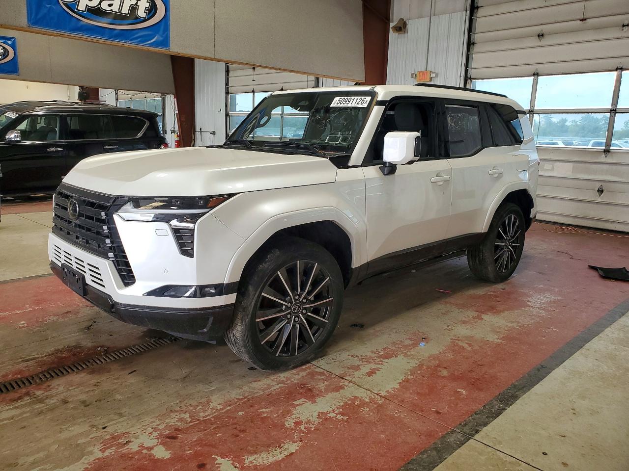 2024 Lexus GX 550 Luxury, VIN JTJVBCDX6R5004768 — Вандализм