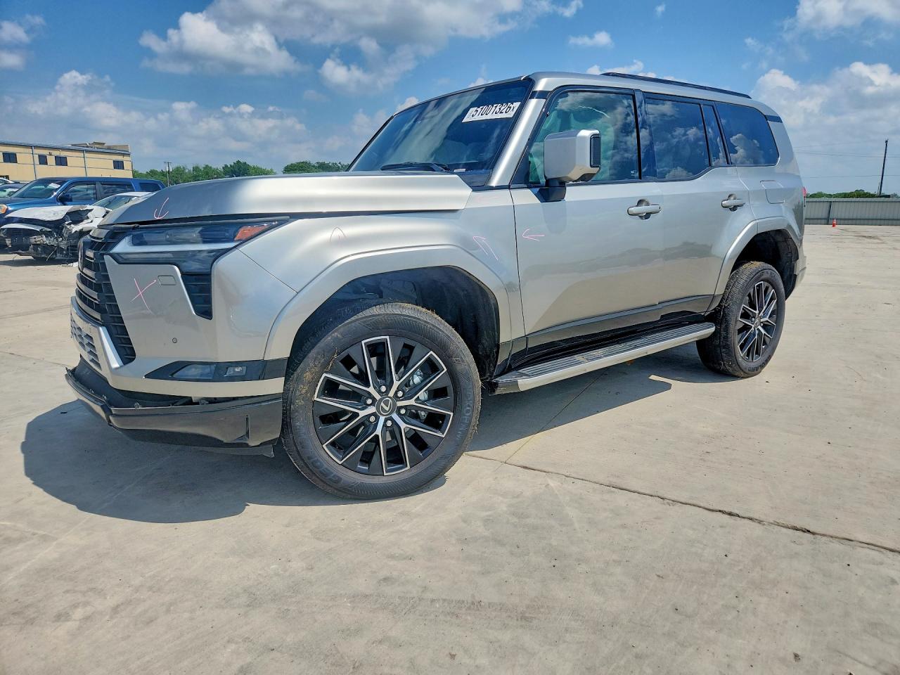 2024 Lexus GX 550 Premium+, VIN JTJTBCDX7R5025345 — Перед