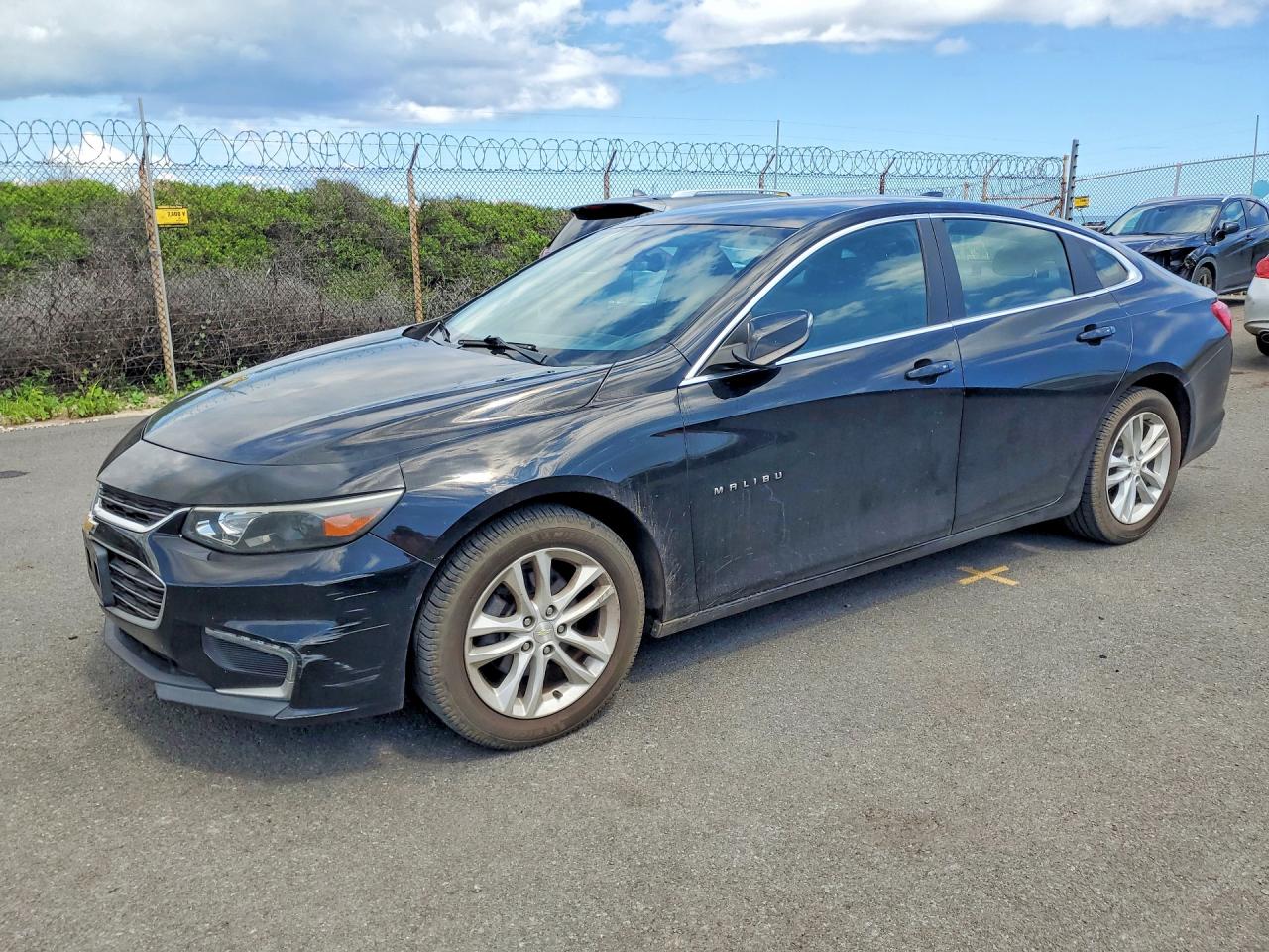 2018 Chevrolet Malibu LT, VIN 1G1ZD5STXJF184385 — Мелкие вмятины и царапины