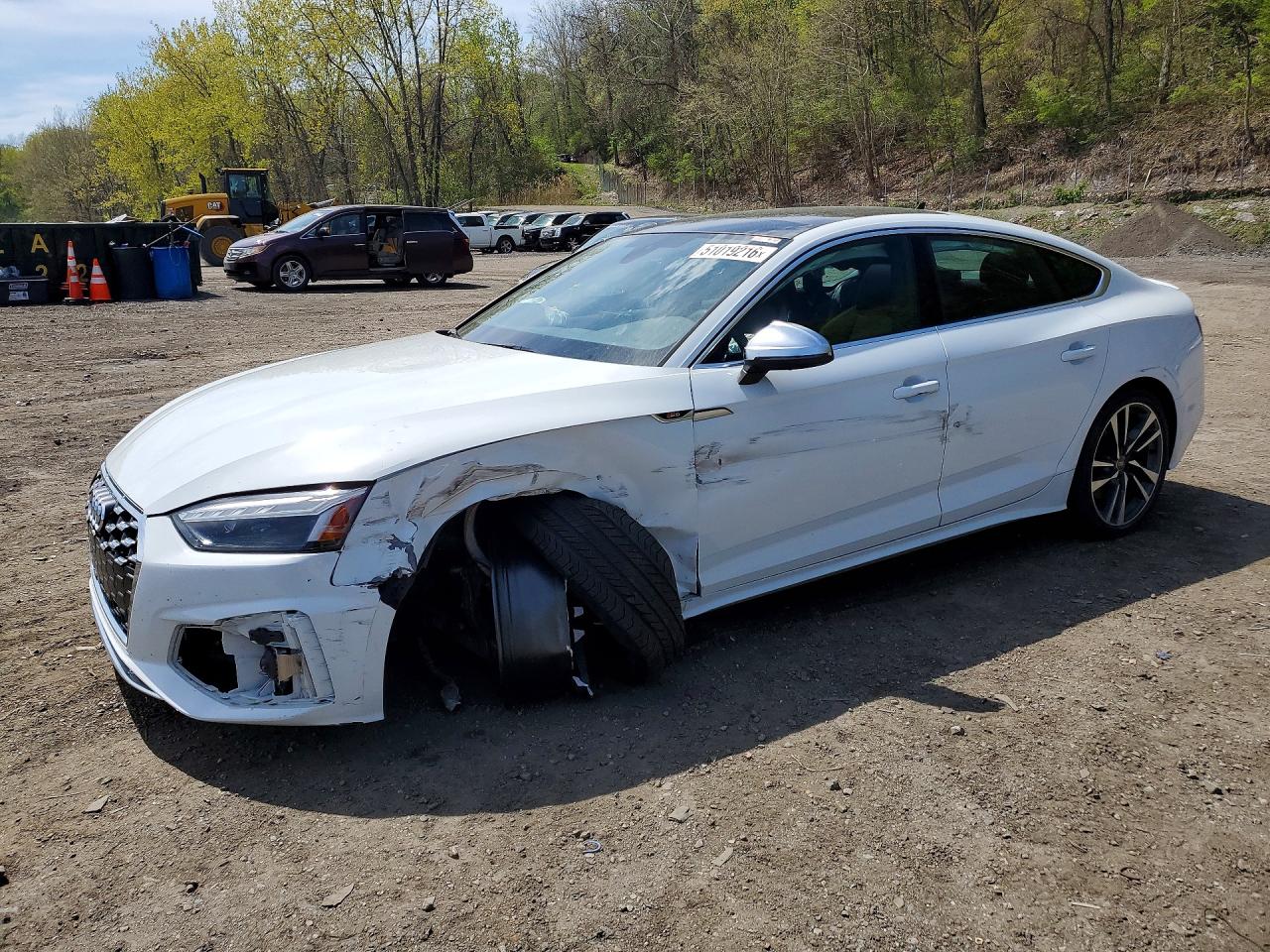 2025 Audi S5 Sportback Premium Plus, VIN WAUC4CF51SA011444 — Перед
