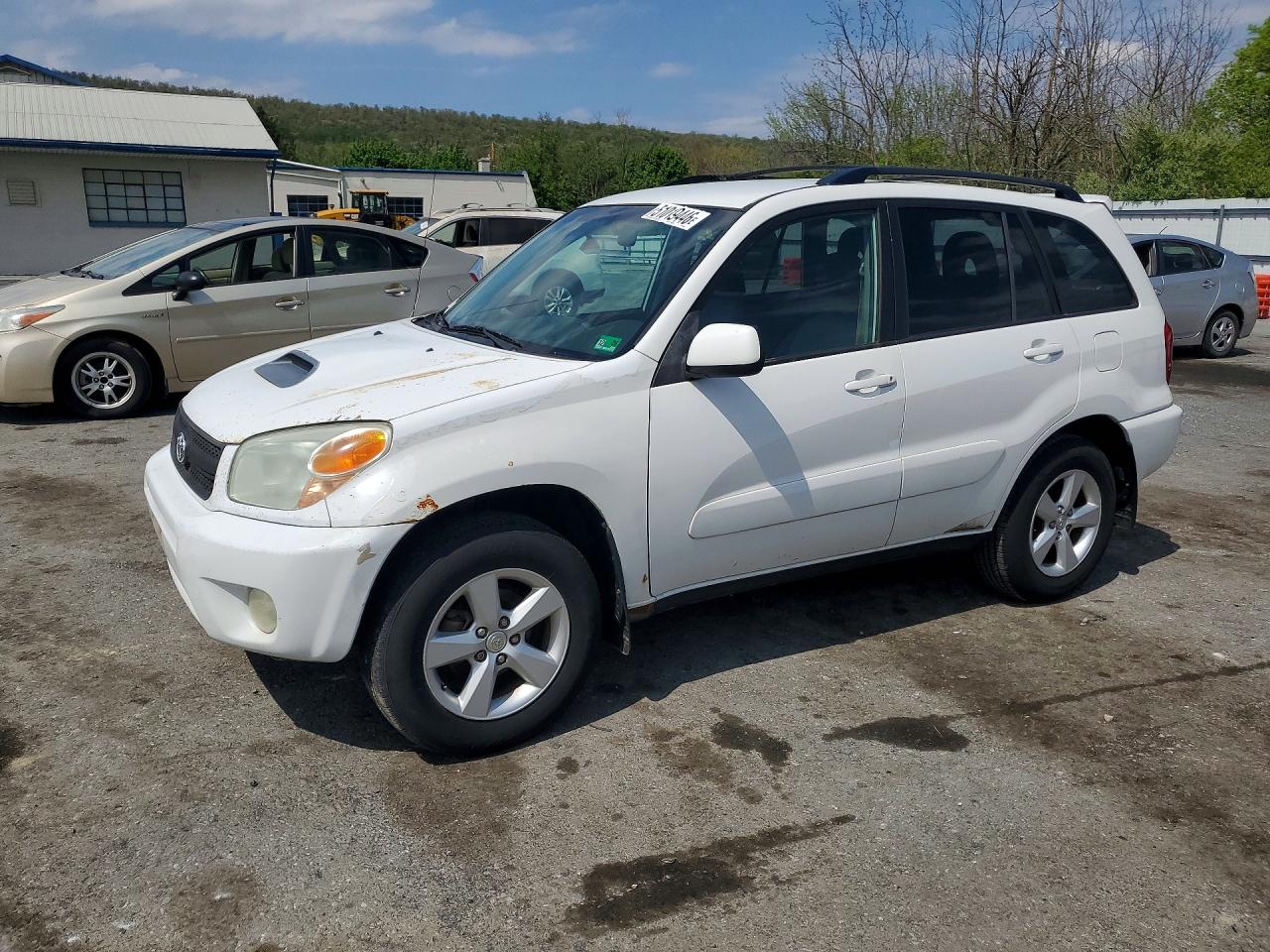 2004 Toyota RAV4, VIN JTEHD20V740024053 — Мелкие вмятины и царапины