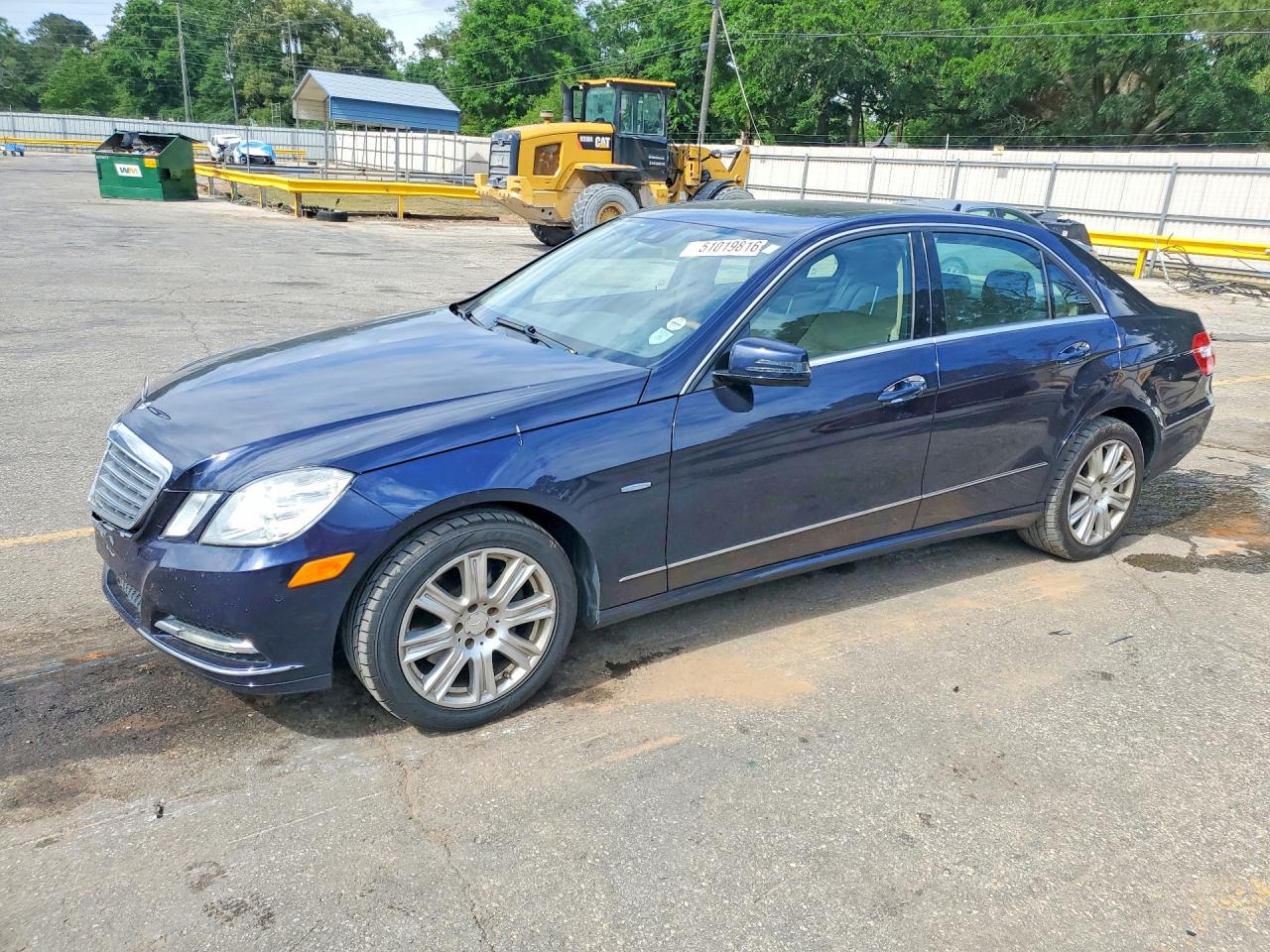 2012 Mercedes-Benz E 350 Luxury, VIN WDDHF5KB2CA565769 — Rear end