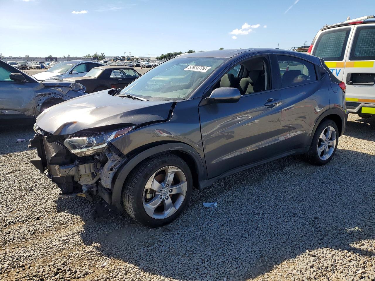2021 Honda HR-V LX, VIN 3CZRU5H37MM725485 — Перед