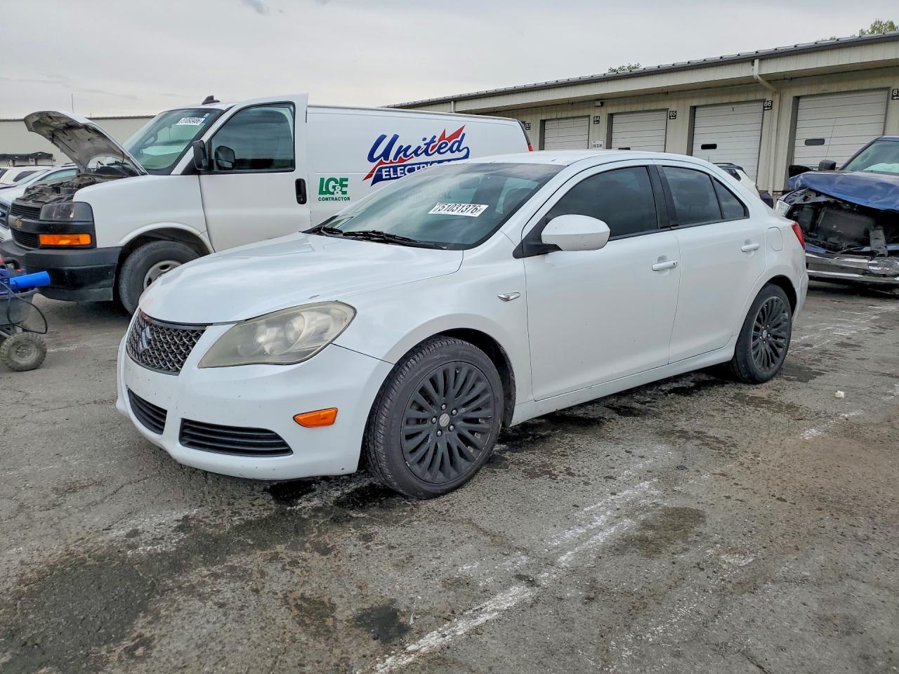 2012 Suzuki Kizashi SE, VIN JS2RF9A39C6100608 — Front end