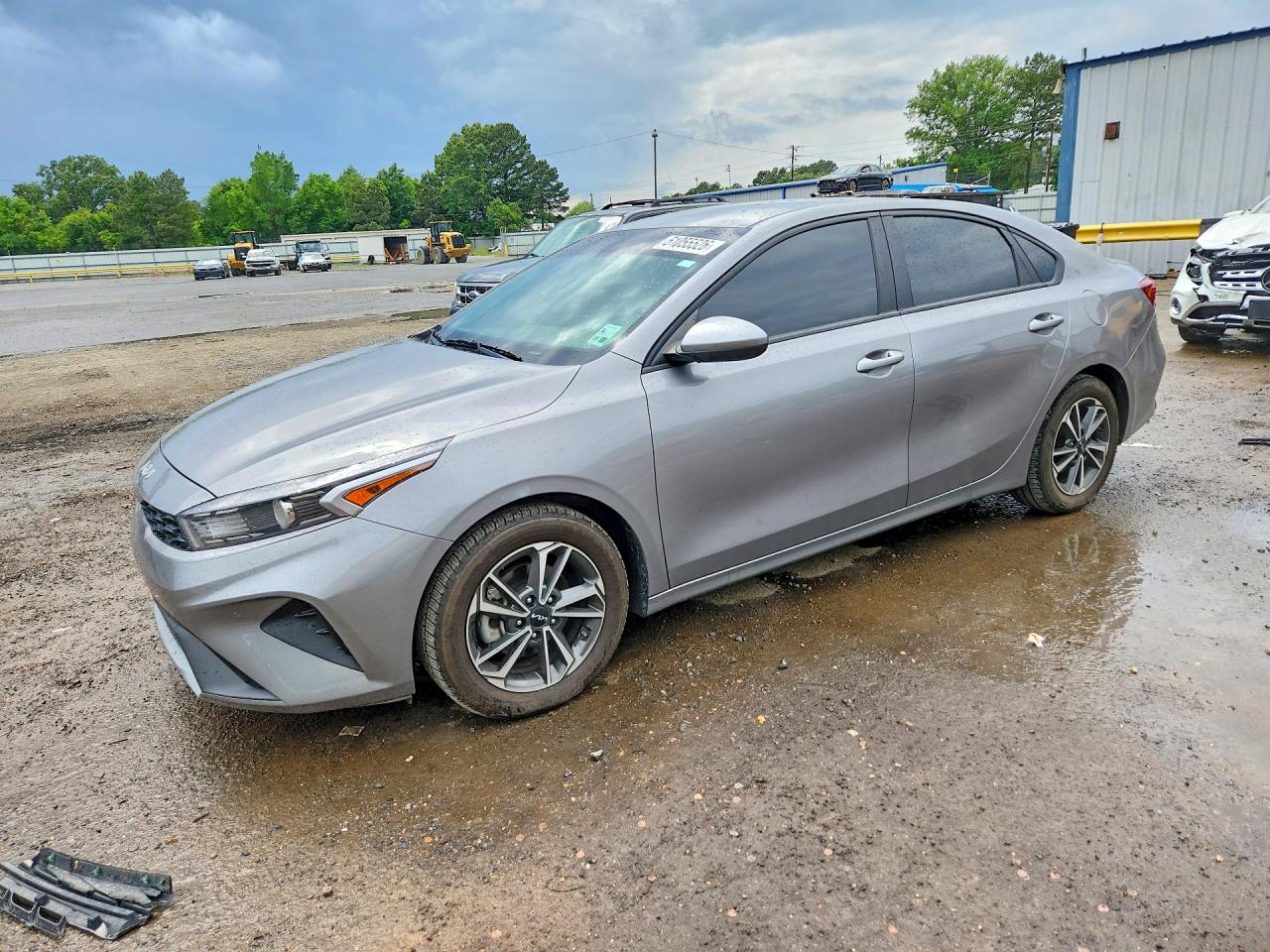 2023 Kia Forte LXS, VIN 3KPF24AD6PE668710 — Side