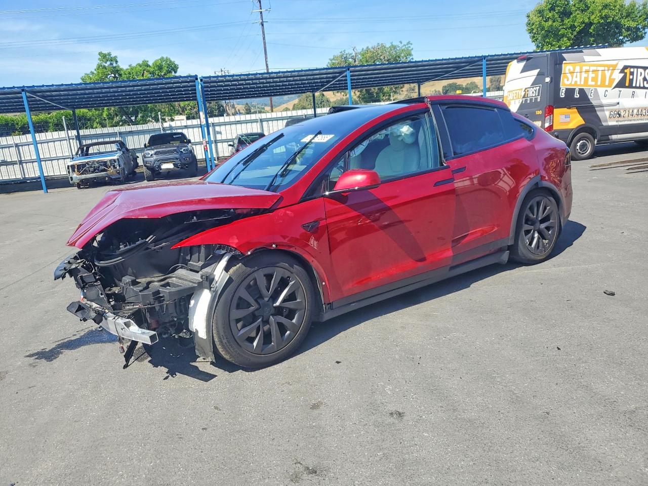 2024 Tesla Model X, VIN 7SAXCBE58RF457677 — Front end