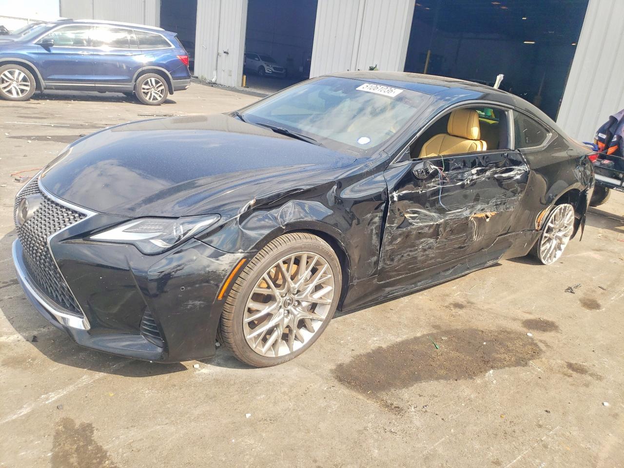 2022 Lexus RC 350, VIN JTHDZ5BC9N5025810 — Бок