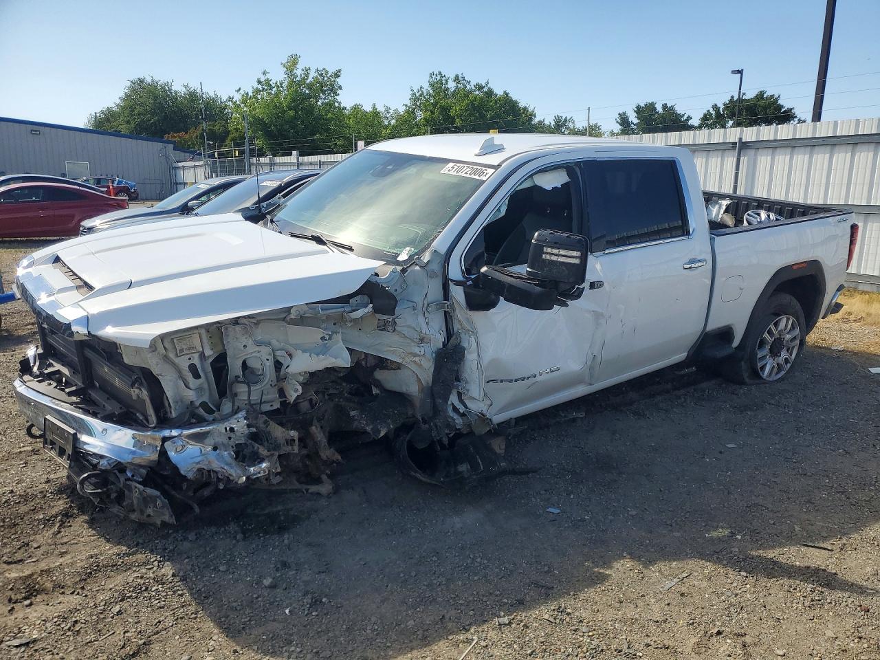 2024 GMC Sierra 2500HD SLT, VIN 1GT49NEY1RF131922 — Front end