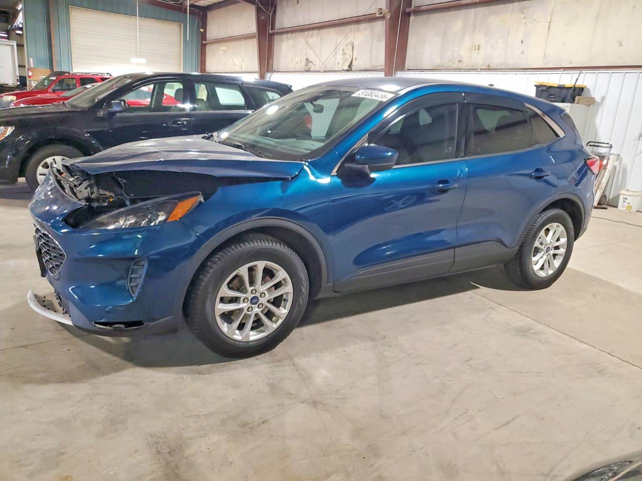 2020 Ford Escape SE, VIN 1FMCU9G66LUB22757 — Перед