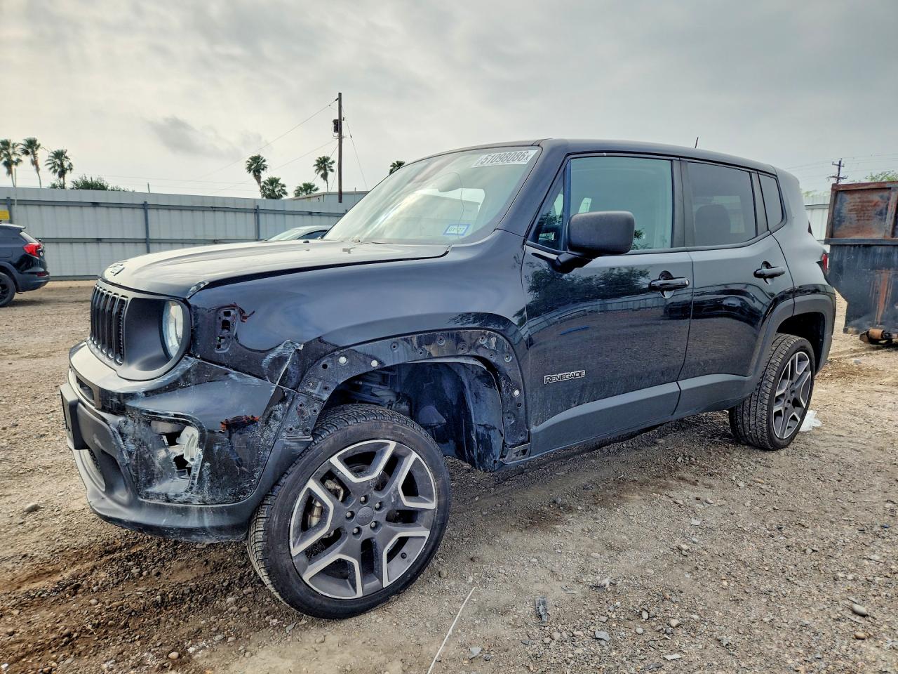 2021 Jeep Renegade Jeepster, VIN ZACNJDAB4MPN28129 — Перед