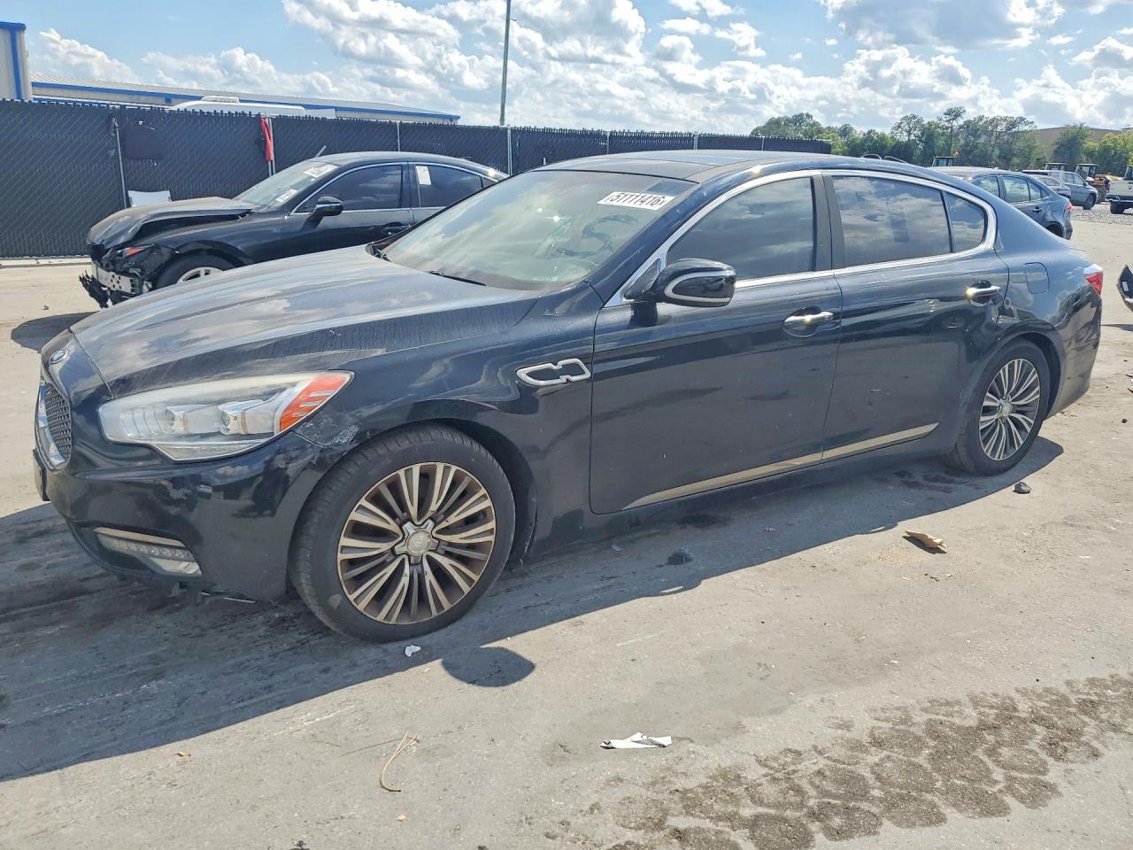 2016 Kia K900 Premium, VIN KNALT4D39G6031302 — Front end