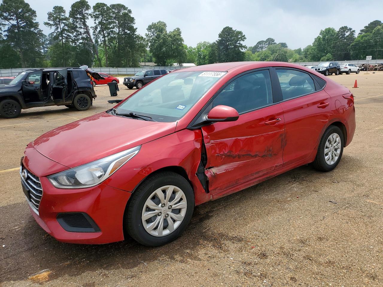 2021 Hyundai Accent SE, VIN 3KPC24A69ME137825 — Side