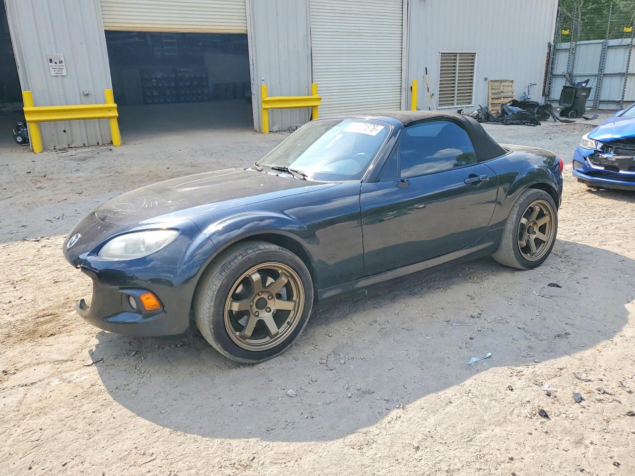 2015 Mazda MX-5 Miata Sport, VIN JM1NC2JF8F0241132 — Front end