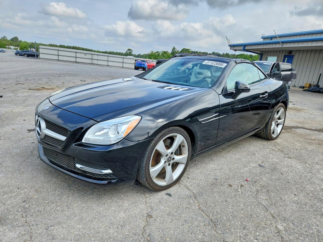 2012 Mercedes-Benz SLK 350, VIN WDDPK5HA7CF009353 — Roof