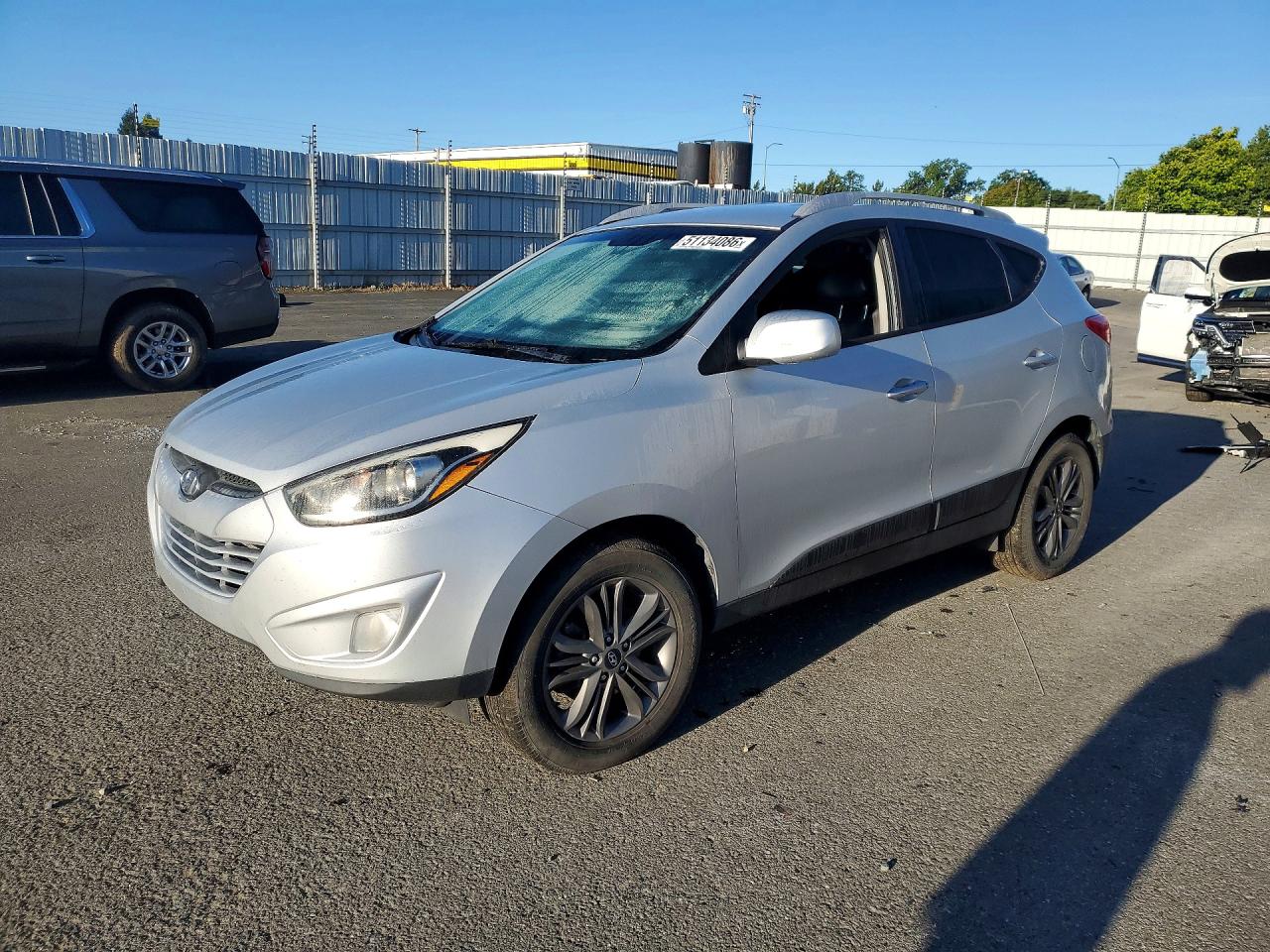 2014 Hyundai Tucson Limited, VIN KM8JUCAG2EU878644 — Rear end