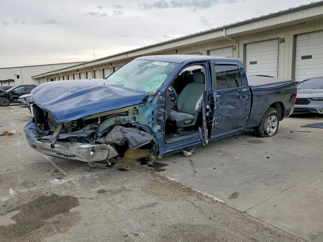2020 Ram 1500 SLT, VIN 1C6RR7TT5LS106956 — Front end