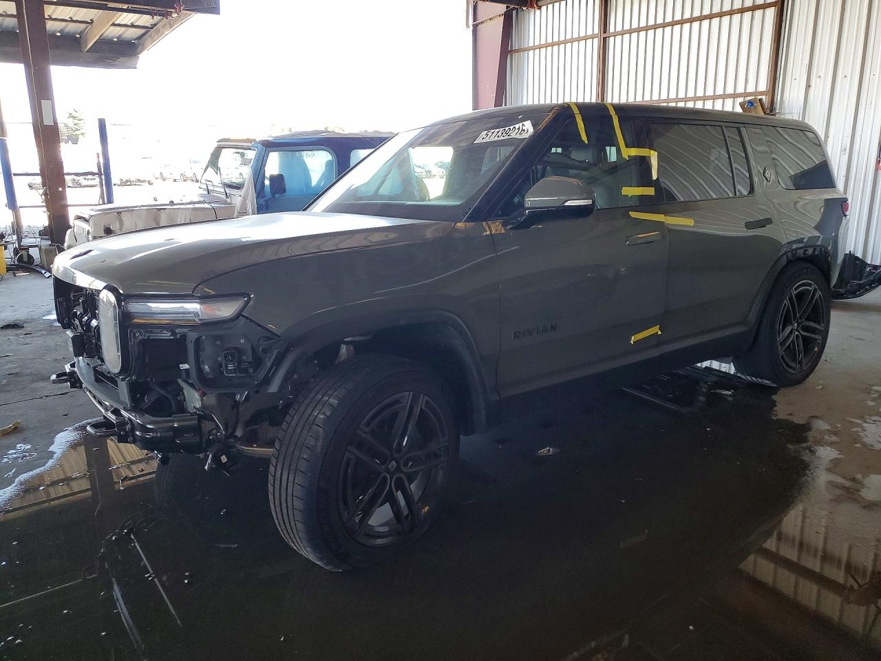 2026 Rivian R1S, VIN 7PDSGABP1TN076265 — Front end