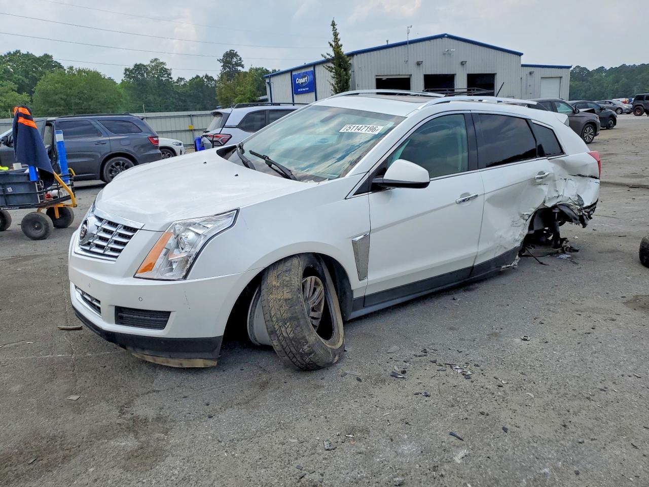 2016 Cadillac SRX Luxury Collection, VIN 3GYFNBE35GS547448 — Rear end