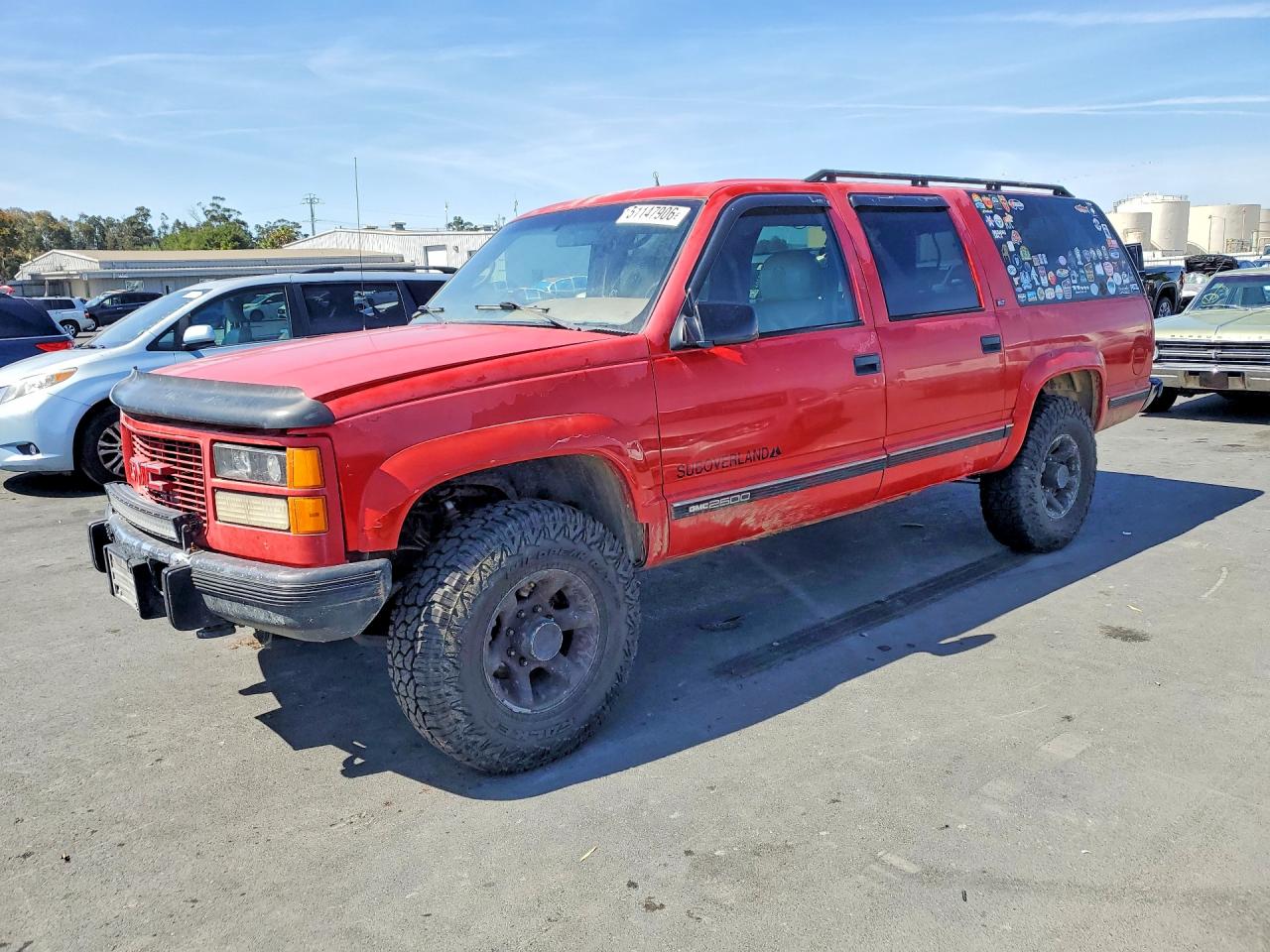 1995 GMC Suburban, VIN 1GKGK26F4SJ718698 — Rear end