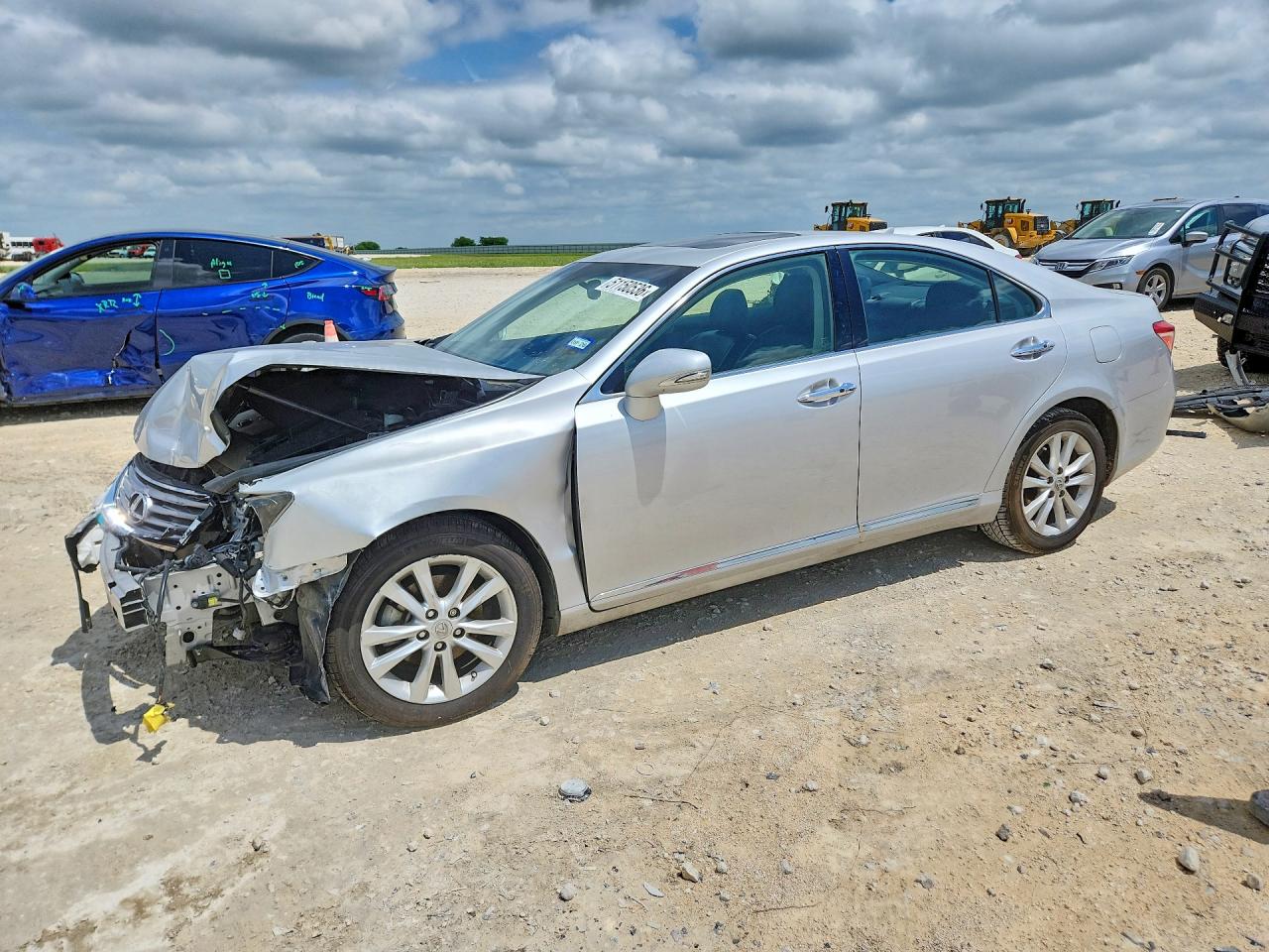 2012 Lexus ES 330, VIN JTHBK1EG8C2505970 — Front end