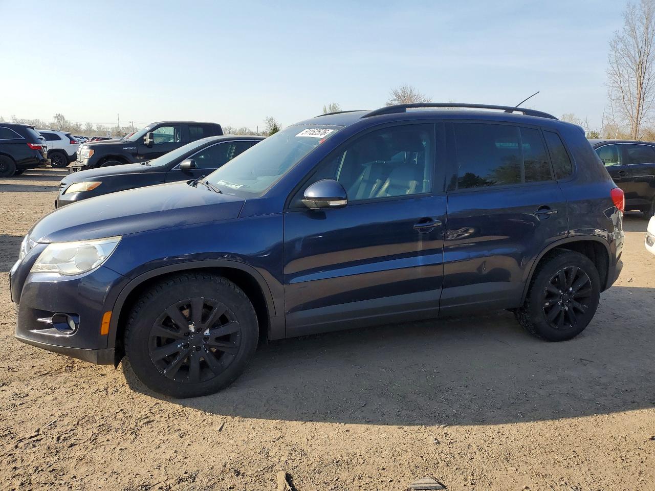 2011 Volkswagen Tiguan S, VIN WVGBV7AX9BW504346 — Front end