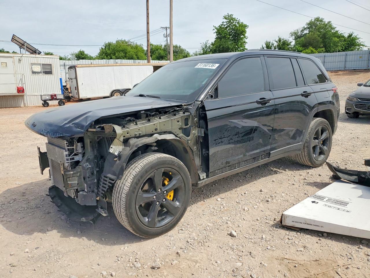 2023 Jeep Grand Cherokee Altitude, VIN 1C4RJGAG4PC571167 — Front end