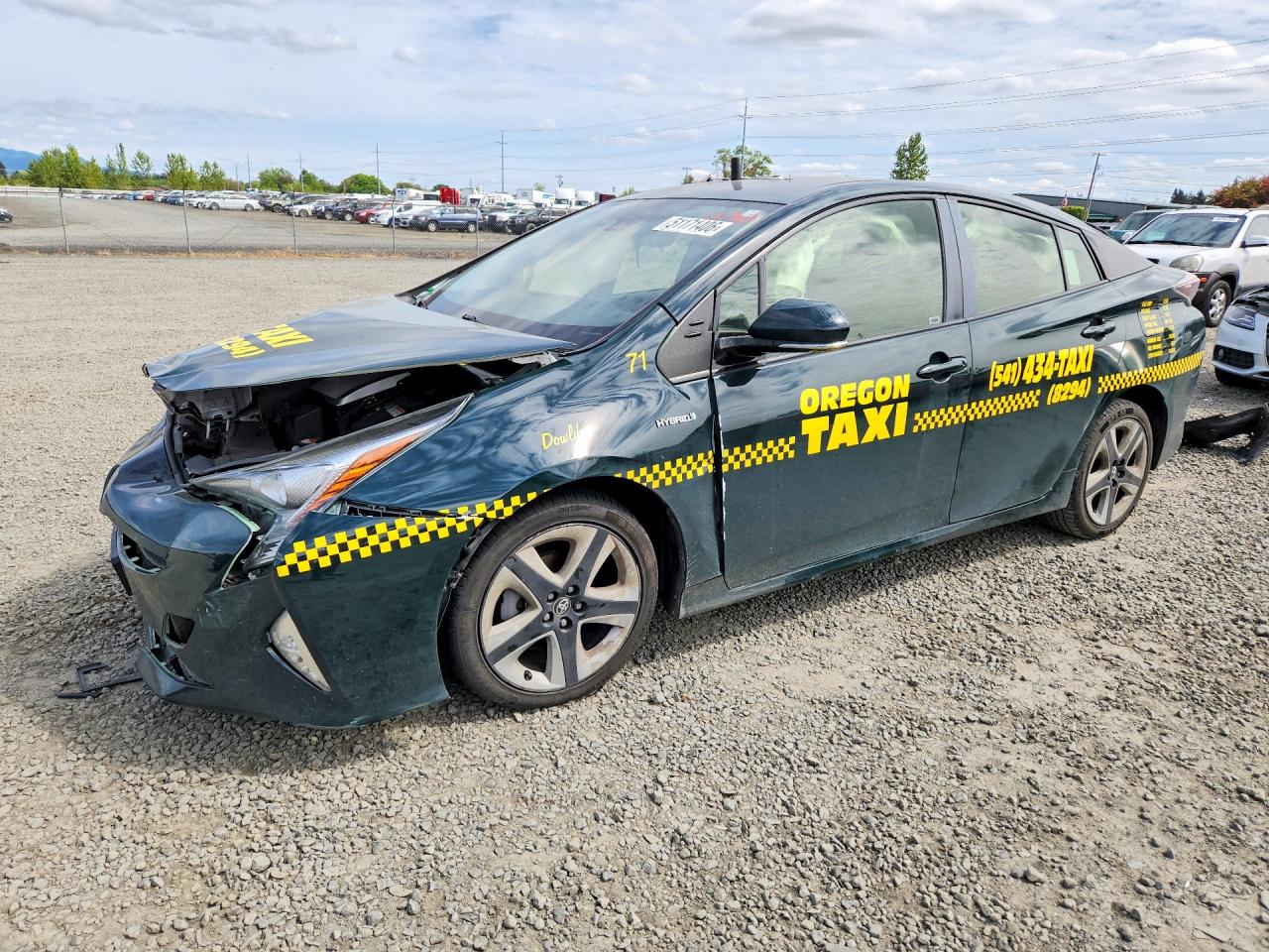 2016 Toyota Prius Three, VIN JTDKARFU6G3020721 — Front end