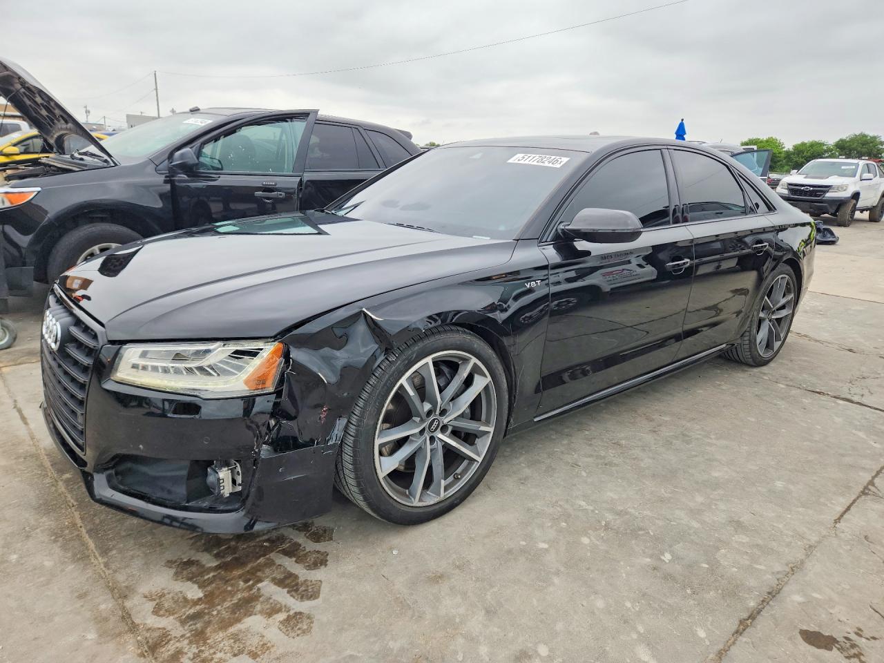 2016 Audi S8 Plus, VIN WUAJ5AFDXGN900135 — Front end