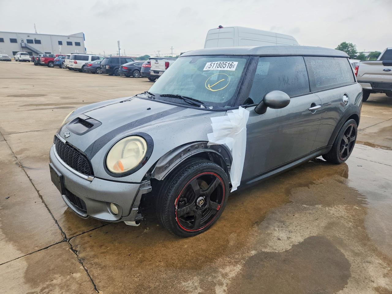 2009 MINI Clubman S, VIN WMWMM33579TP91585 — Перед