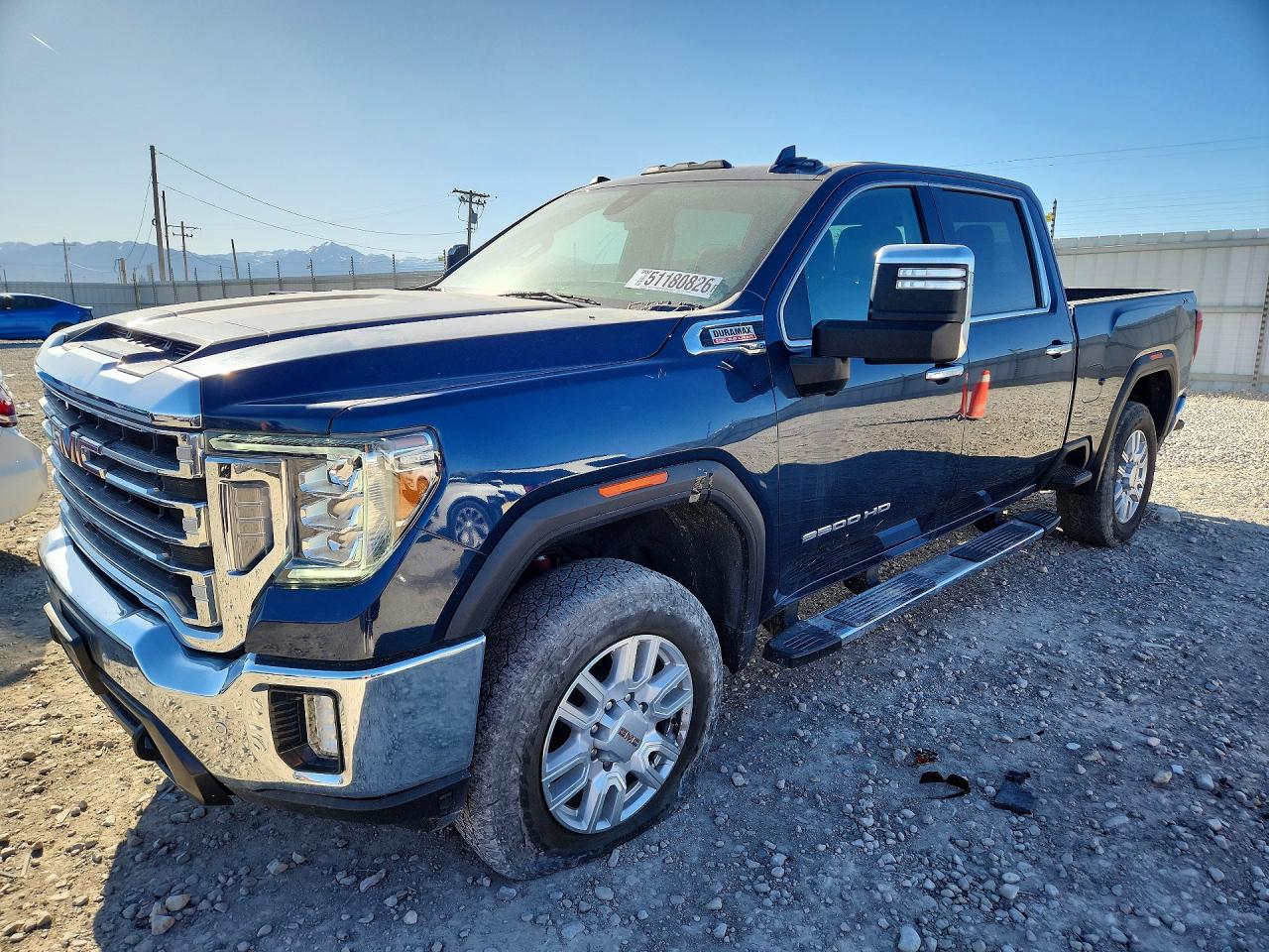 2022 GMC Sierra 2500HD SLT, VIN 1GT49NEY5NF214277 — Side