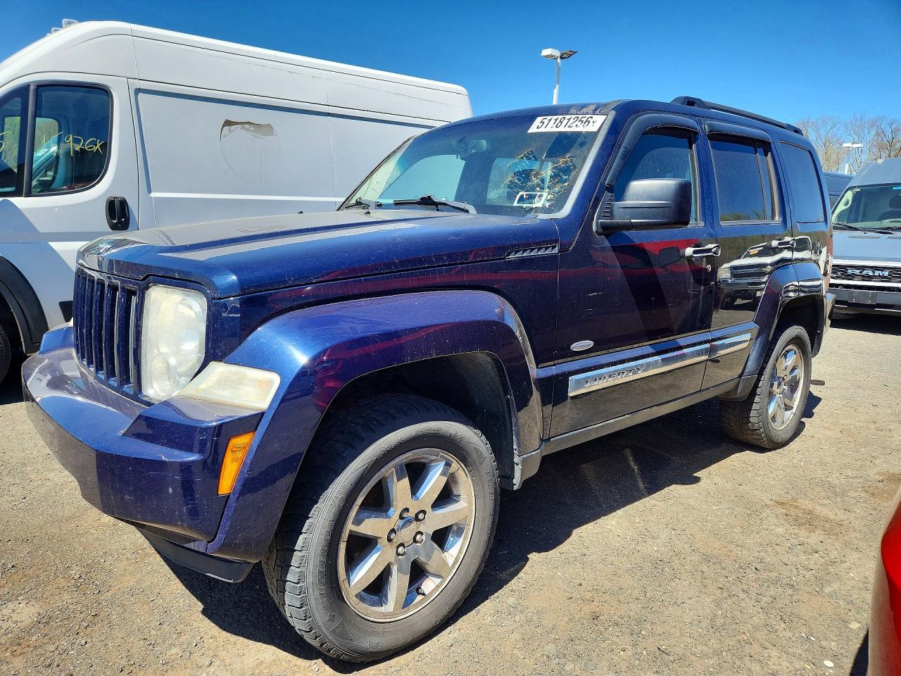 2012 Jeep Liberty Sport Latitude, VIN 1C4PJMAK5CW176644 — Мелкие вмятины и царапины
