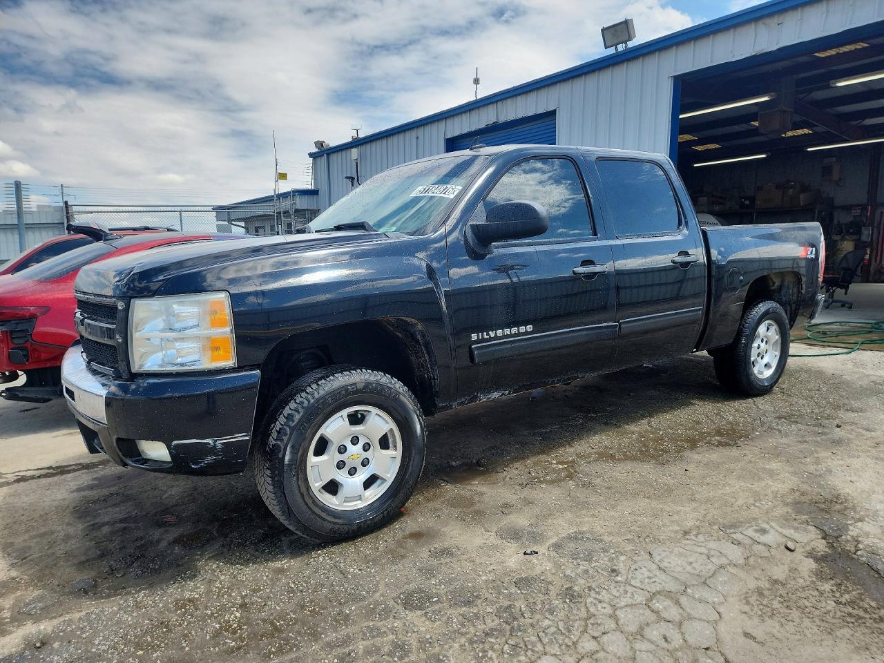 2013 Chevrolet Silverado 1500 LT, VIN 3GCPKSE73DG257830 — Side