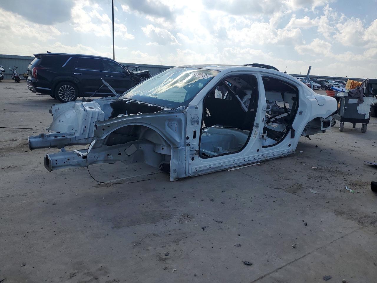 2018 Dodge Charger R/T Scat Pack, VIN 2C3CDXGJ6JH277407 — Stripped
