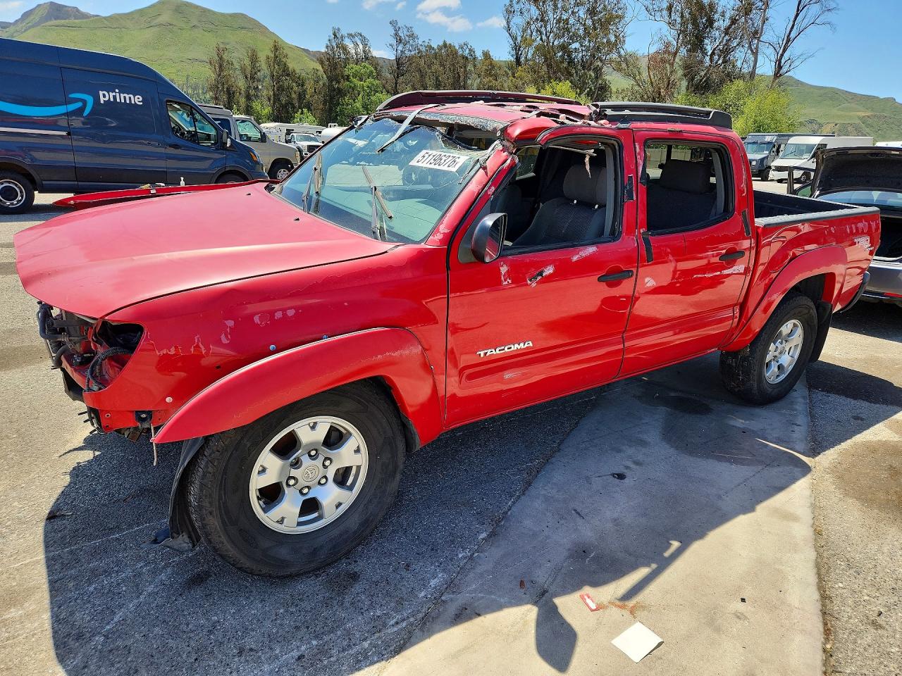 2005 Toyota Tacoma PreRunner, VIN 5TEJU62N05Z136981 — Front end