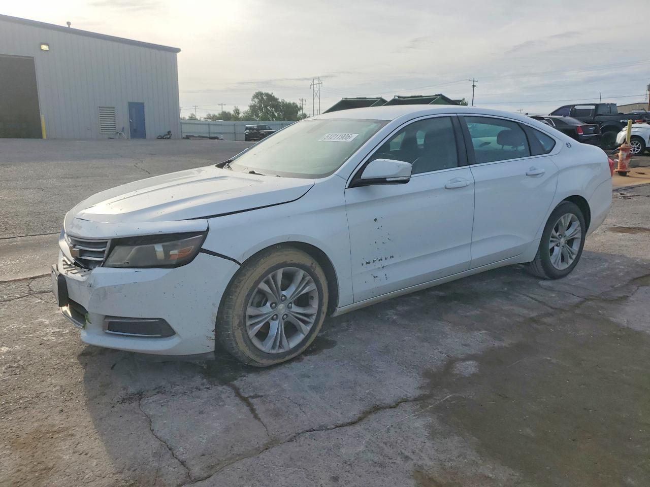 2015 Chevrolet Impala LT, VIN 2G1125S37F9108061 — Front end