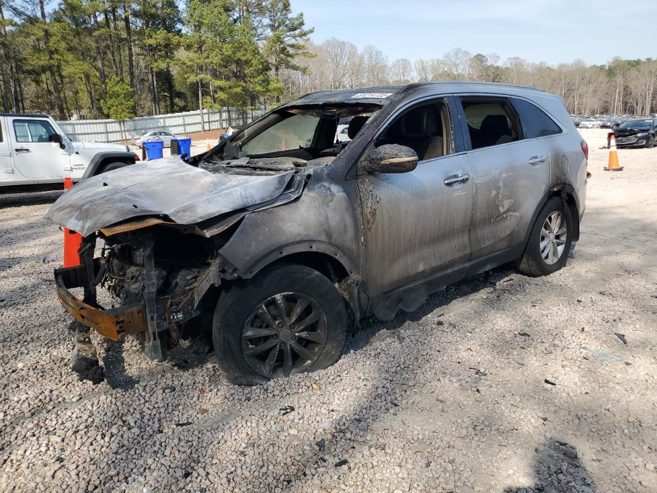 2016 Kia Sorento L, VIN 5XYPG4A35GG032683 — Engine fire