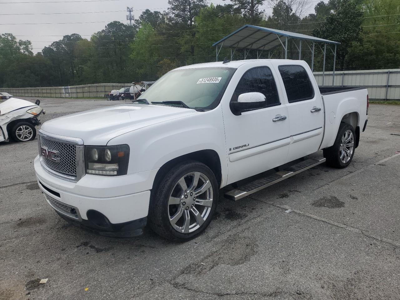 2008 GMC Sierra Denali, VIN 2GTEC638581195286 — Rear end