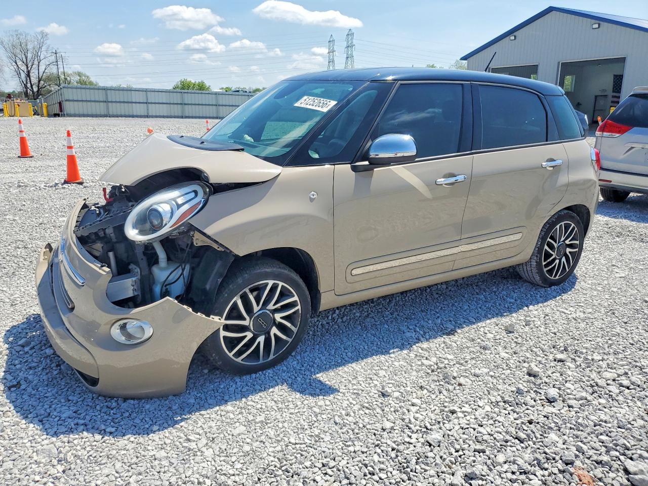 2015 FIAT 500L Lounge, VIN ZFBCFACH7FZ033331 — Front end