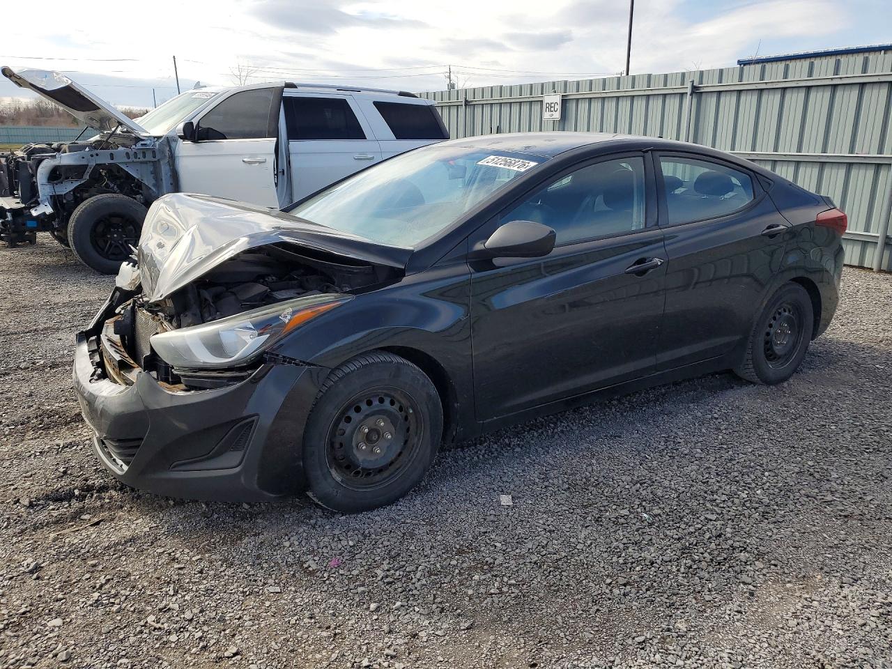 2015 Hyundai Elantra SE, VIN 5NPDH4AE7FH575803 — Front end