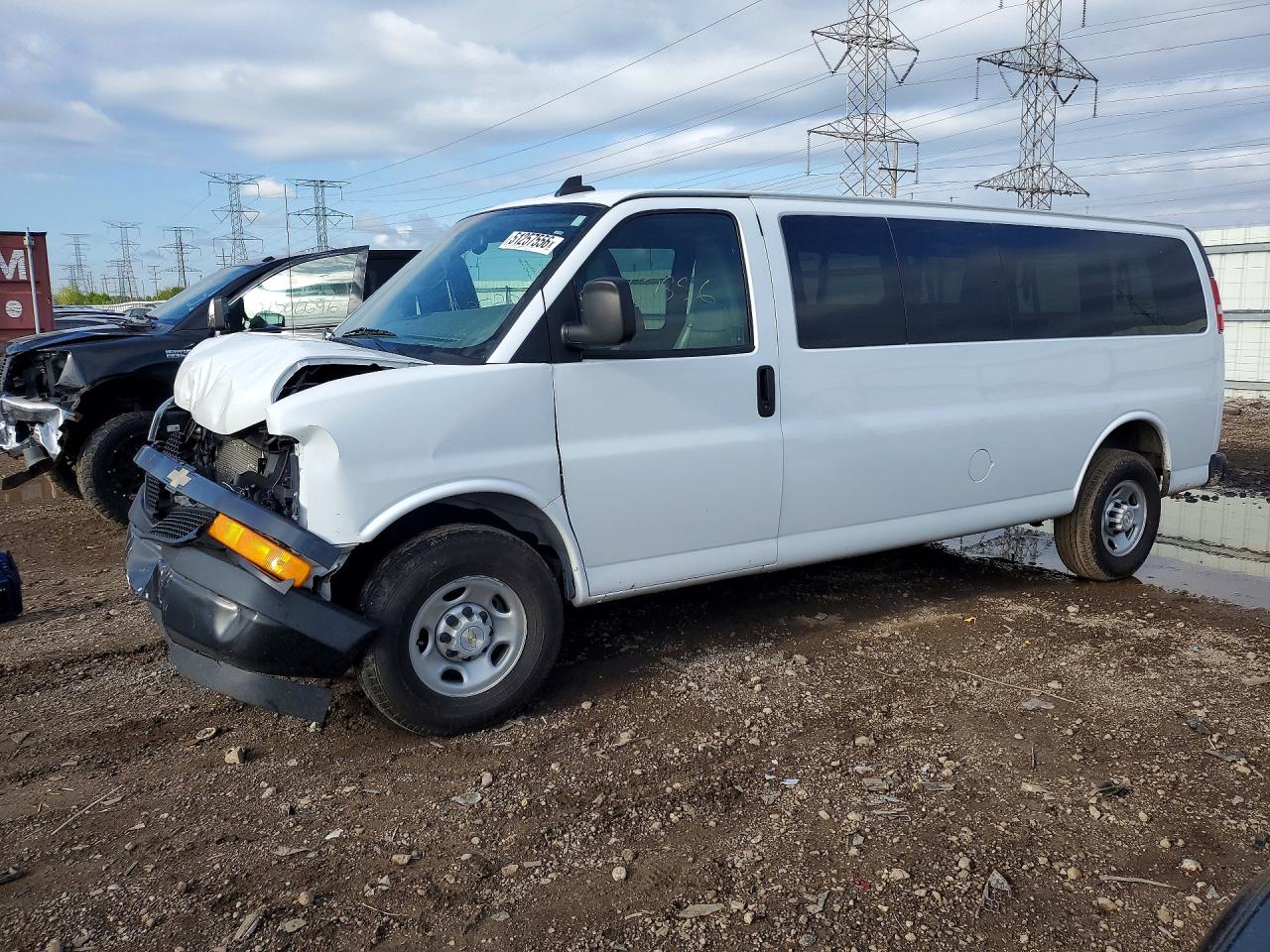 2023 Chevrolet Express Passenger LS, VIN 1GAZGNFP1P1254186 — Front end