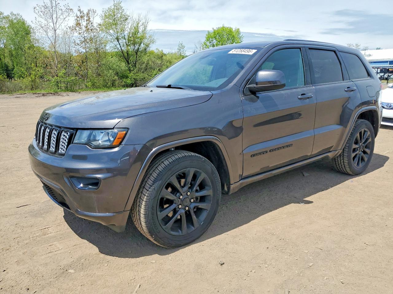2019 Jeep Grand Cherokee Upland, VIN 1C4RJFAG4KC613095 — Auction photo