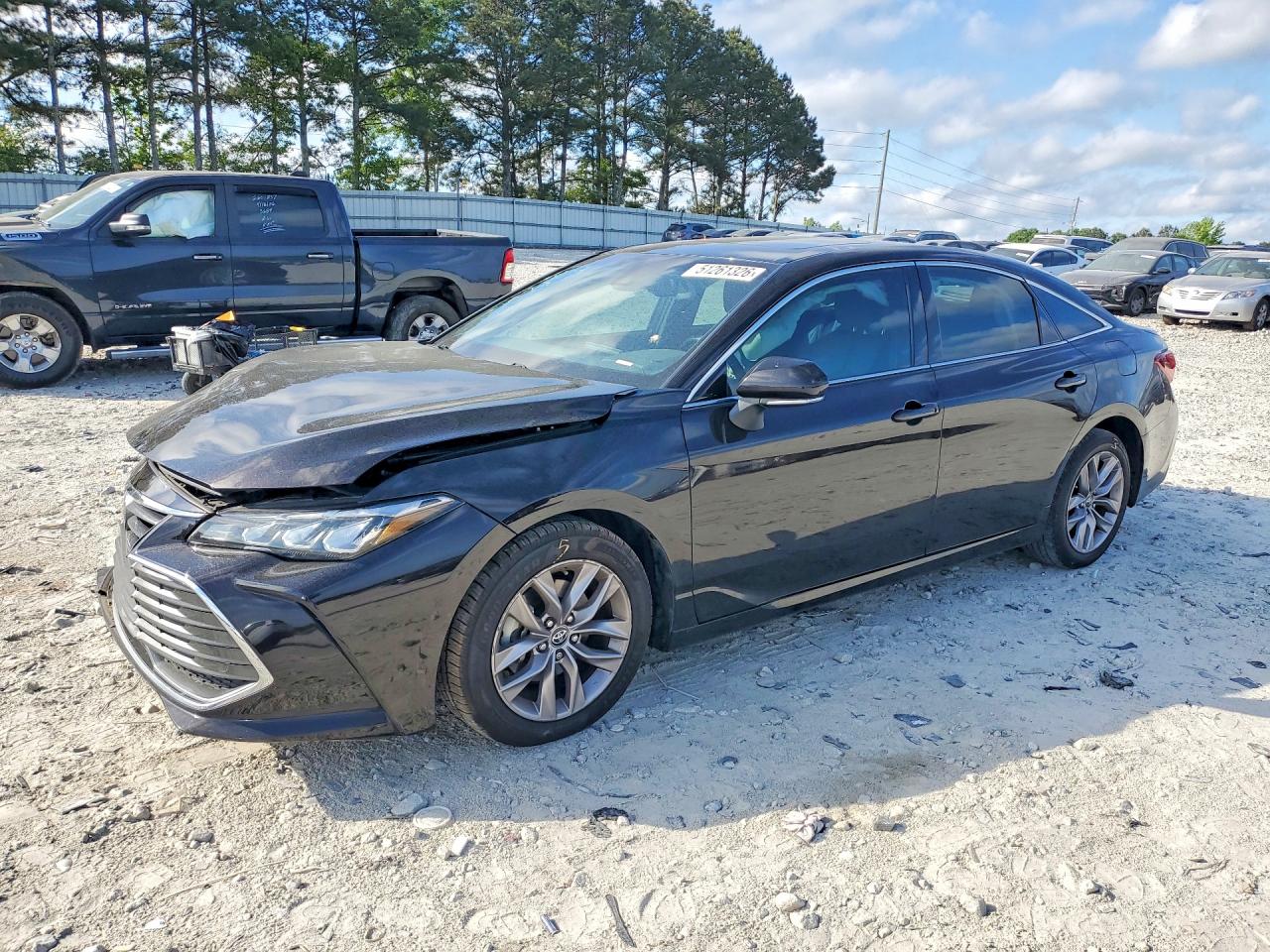 2019 Toyota Avalon XLE, VIN 4T1BZ1FB7KU006480 — Front end