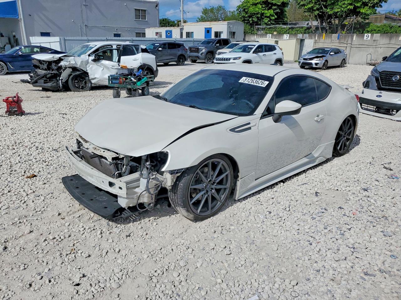 2014 Subaru BRZ Limited, VIN JF1ZCAC14E9605902 — Front end