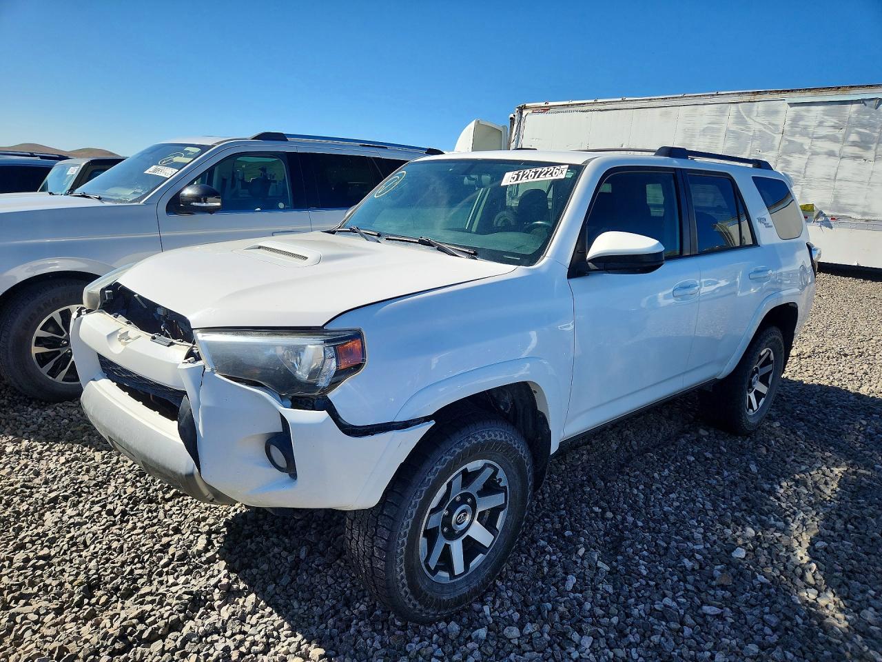 2019 Toyota 4Runner TRD Off Road, VIN JTEBU5JR6K5671777 — Front end