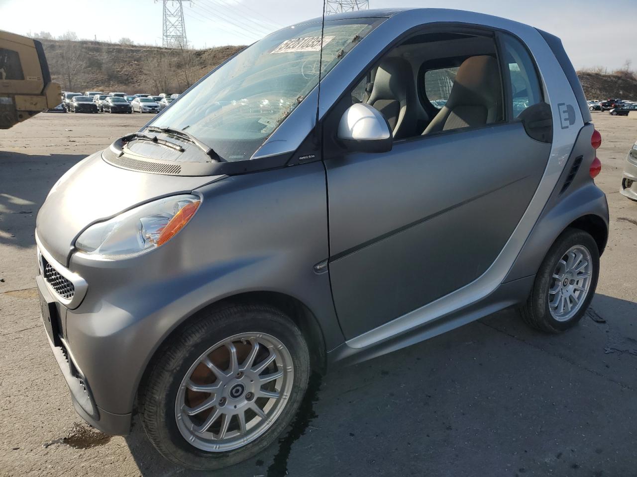 2013 Smart fortwo Passion, VIN WMEEJ9AA5DK673232 — Днище