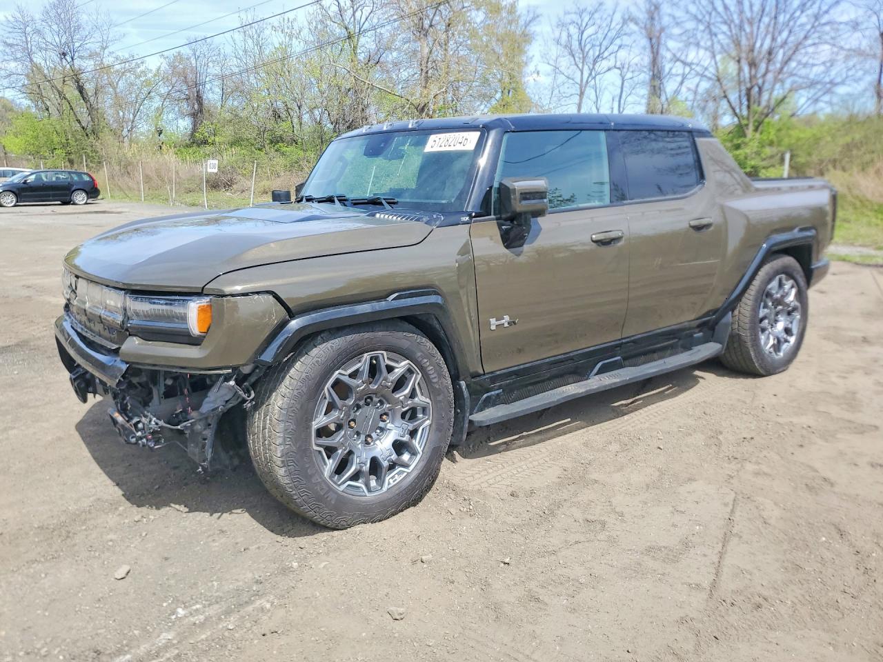 2024 GMC HUMMER EV Pickup 3X, VIN 1GT10DDB6RU108779 — Front end
