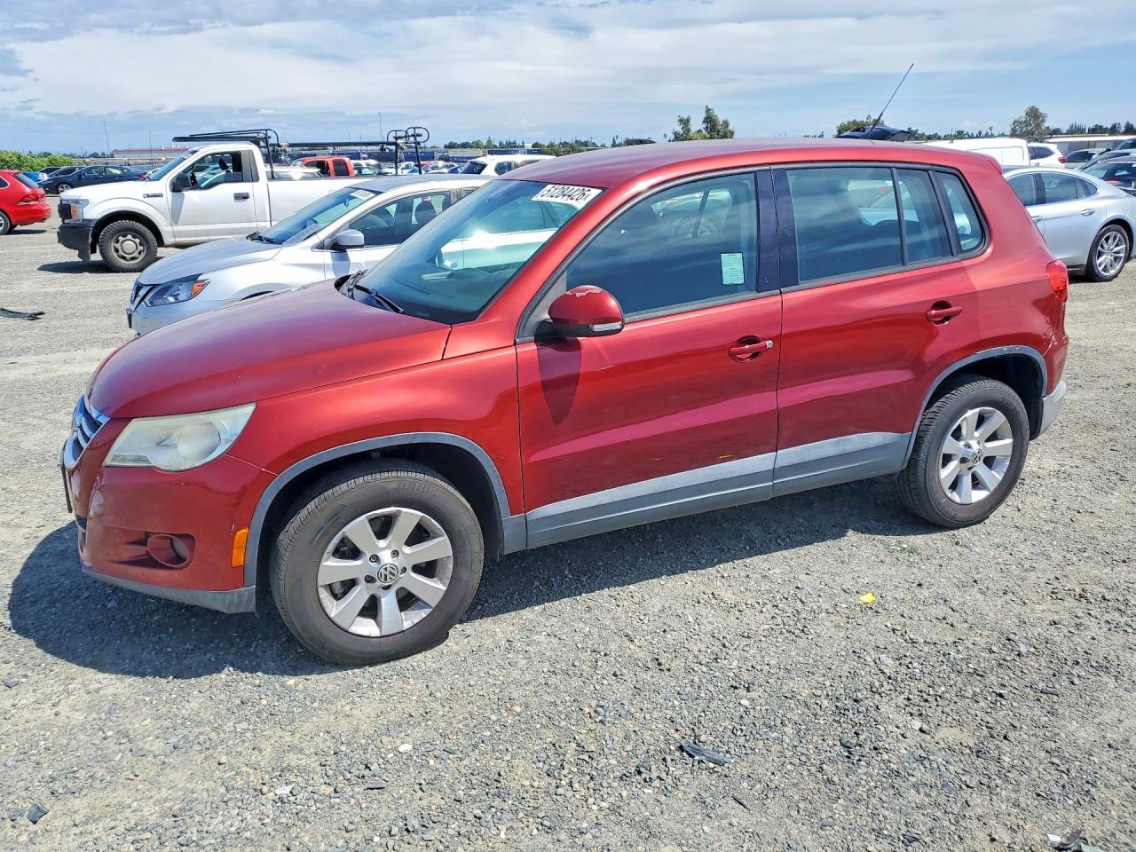 2010 Volkswagen Tiguan S, VIN WVGAV7AX4AW000474 — Auction photo
