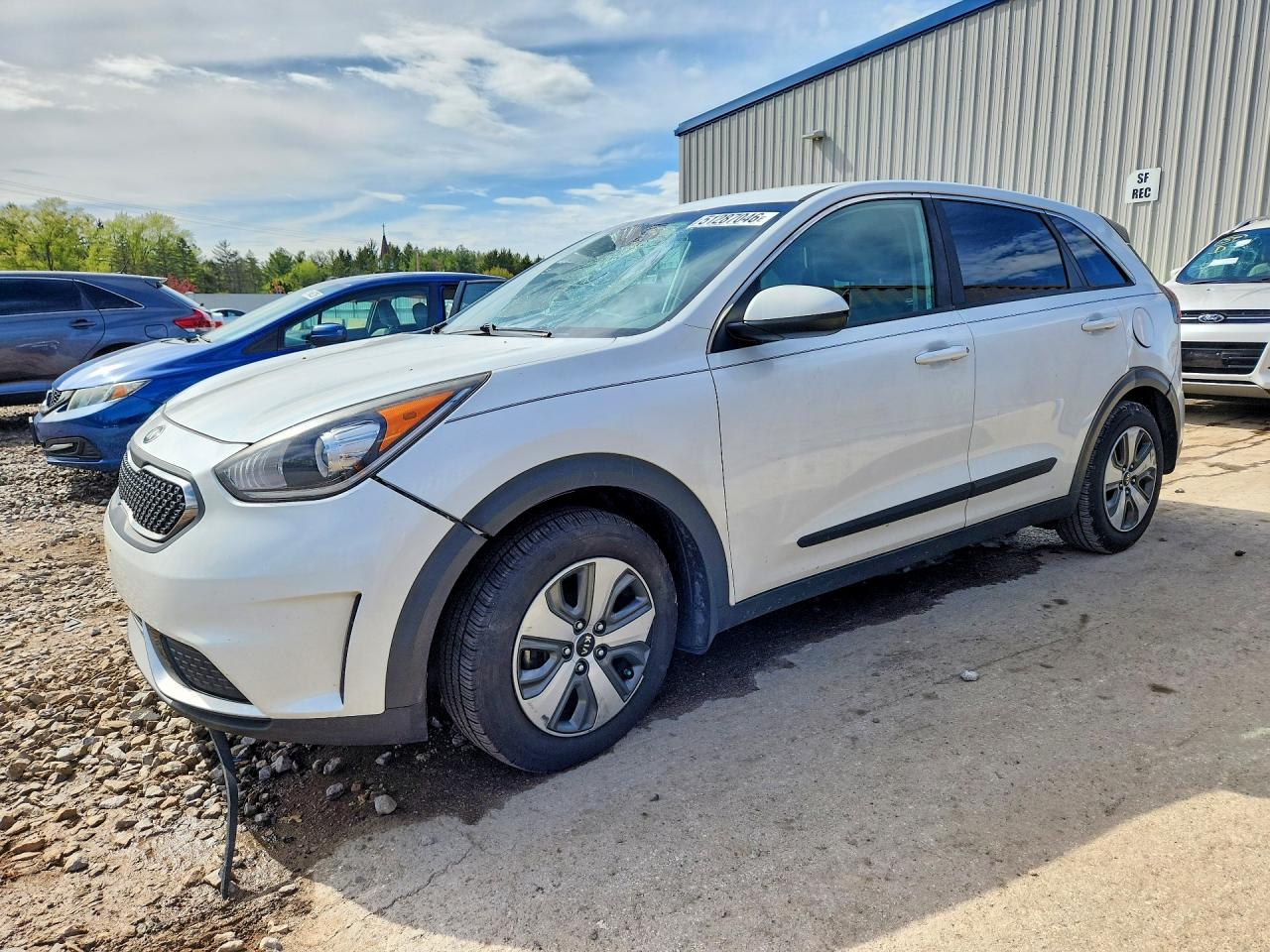 2017 Kia Niro LX, VIN KNDCB3LC9H5059111 — Vandalism